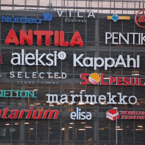 Valomainokset